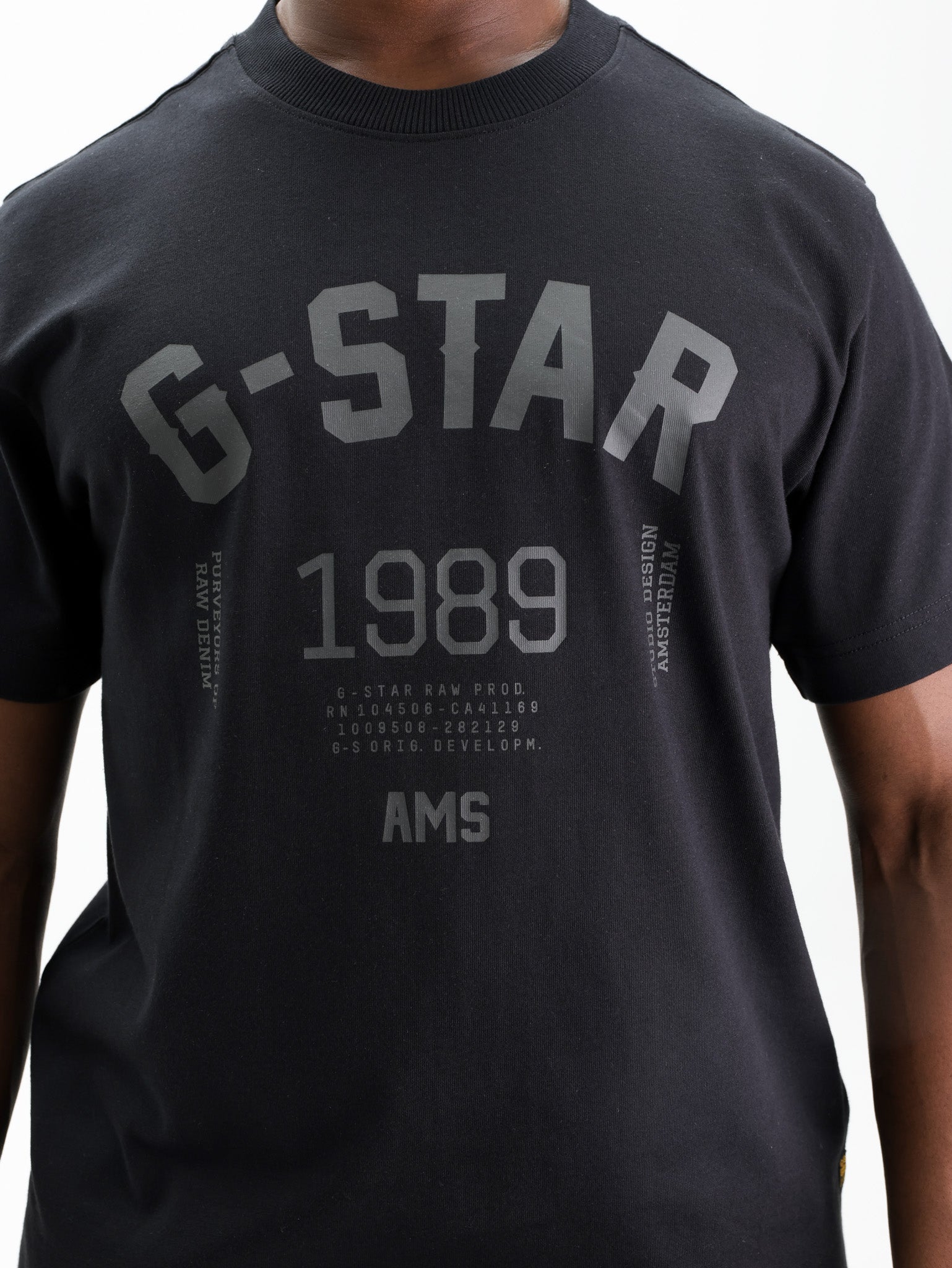 G-STAR T-SHIRT 89 BACK LOOSE DARK BLACK – Colt 45